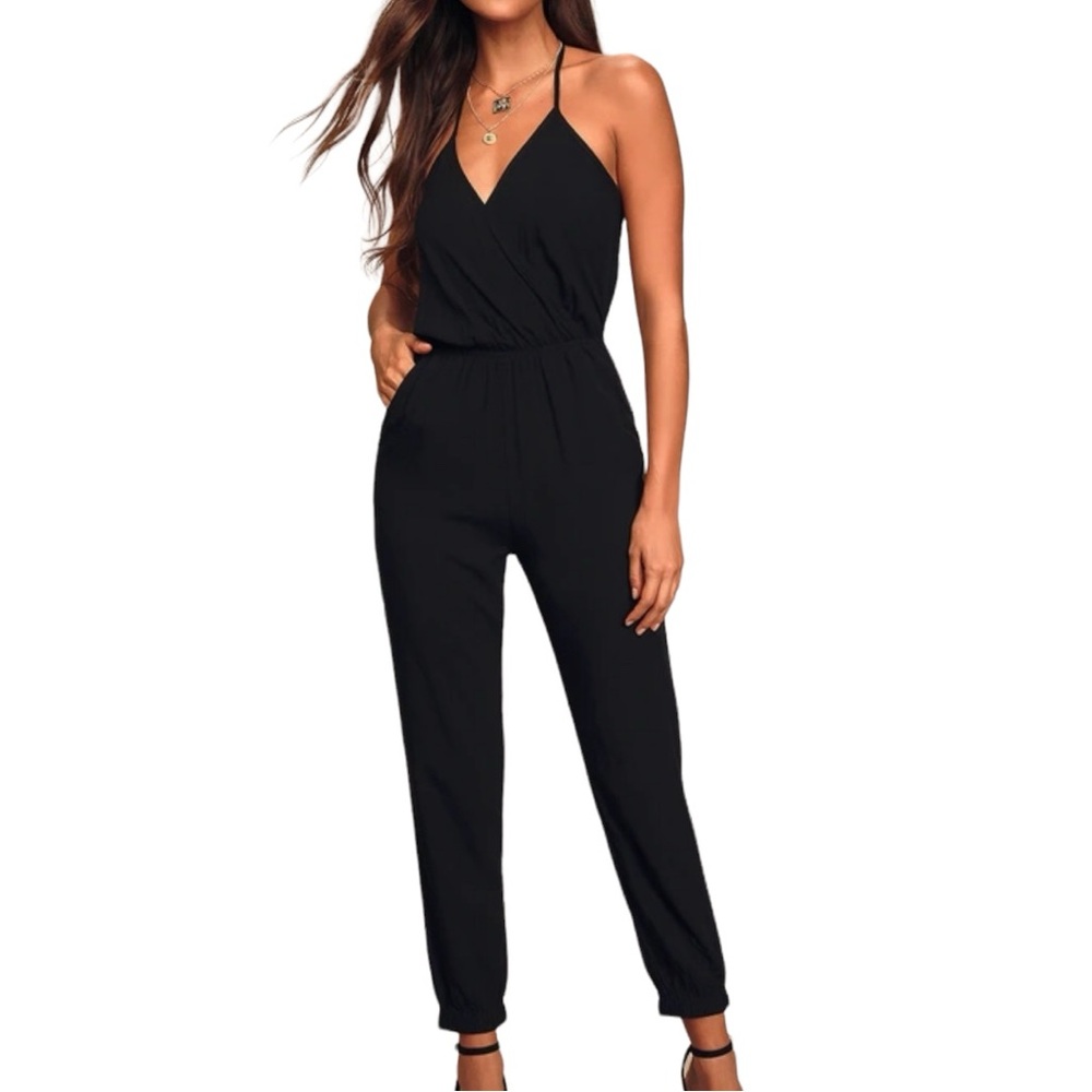 Lulu's Learning to Fly Black V-Neck Halter Jumpsuit Size L